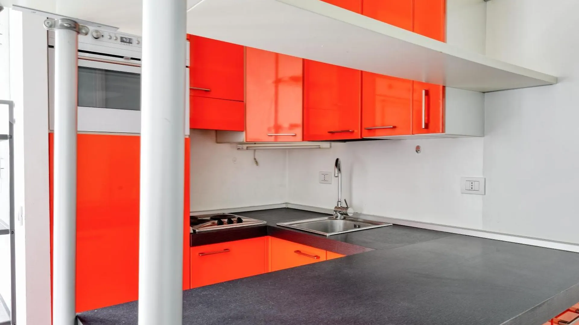 Gleaming Studio I Via Della Boscaiola Milan 0*,